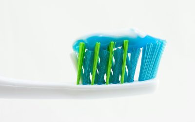 What Are The Easiest Ways to Remove Stains from Dentures?